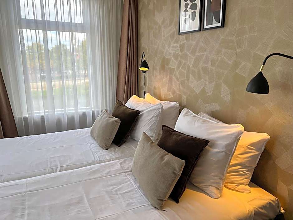 De Zon Hotel & Restaurant by Flow