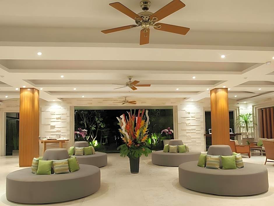 Grand Whiz Hotel Nusa Dua