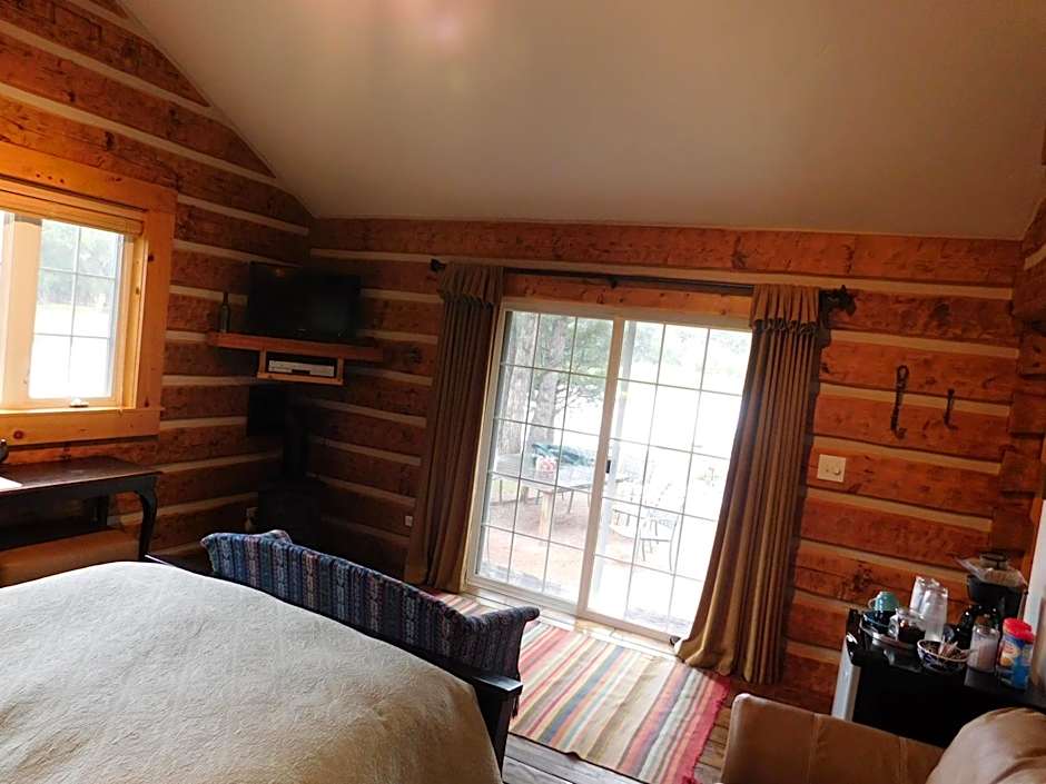 Riverside Meadows Cabins