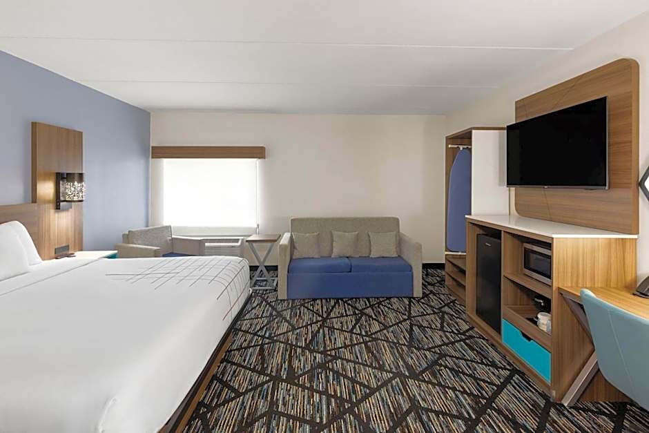 La Quinta Inn & Suites by Wyndham Atlanta Roswell