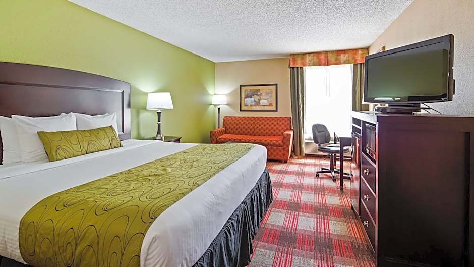 Best Western Plus Addison Dallas Hotel