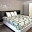 La Casa Inn and Suites