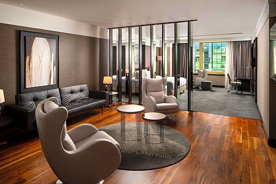 RADISSON BLU LEOGRAND HOTEL