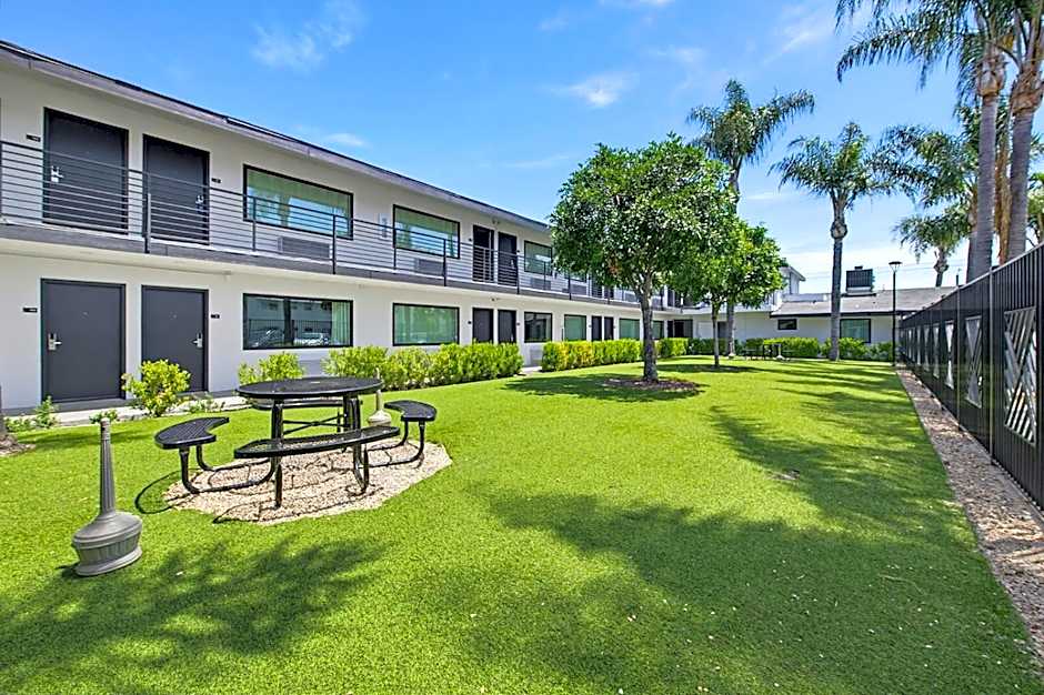 Hyland Inn Van Nuys