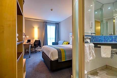 Standard Room with Free Hot Breakfast