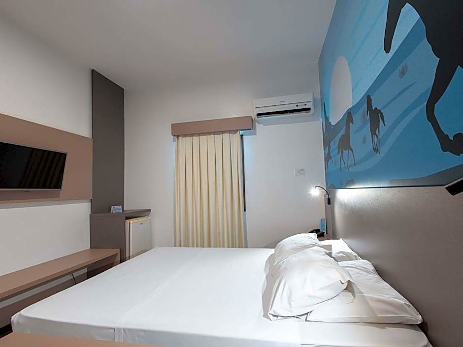 Ibis Styles Presidente Prudente, Portal of the West