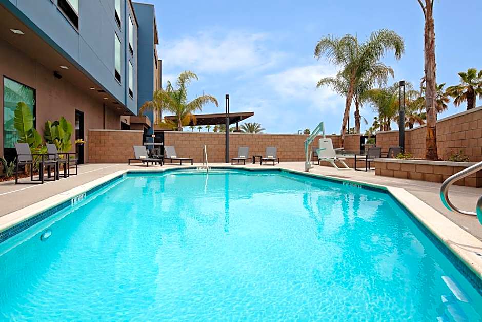 SpringHill Suites by Marriott Escondido Downtown