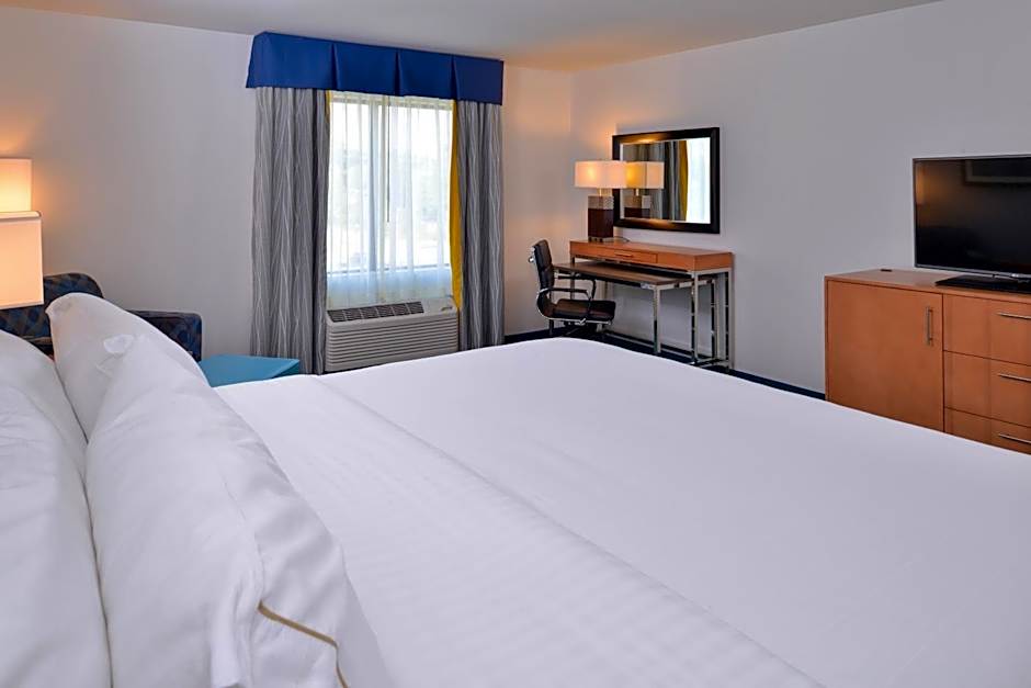 Holiday Inn Express and Suites West Ocean City By IHG