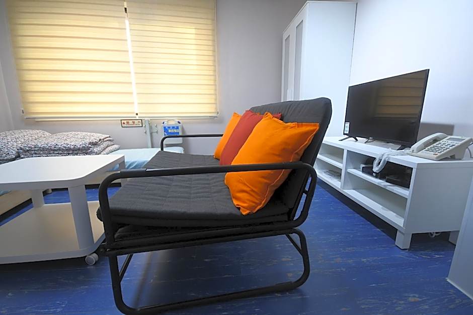 Bluehum Guesthouse