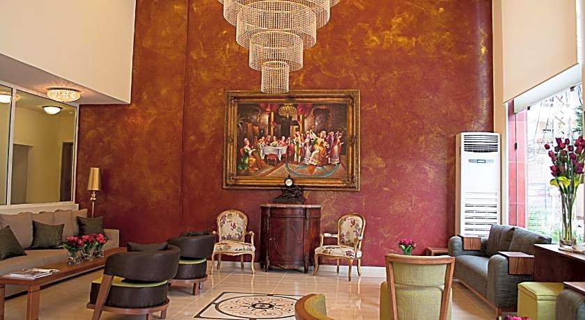 Al Murjan Palace Hotel