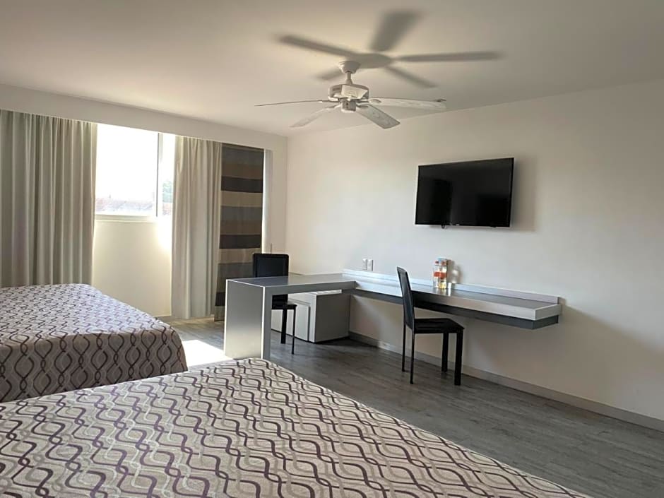 Hotel Atenas Plaza