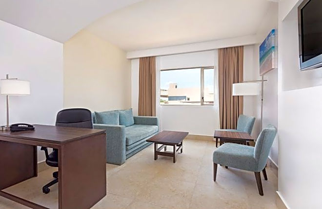 Wyndham Garden Cancun Downtown