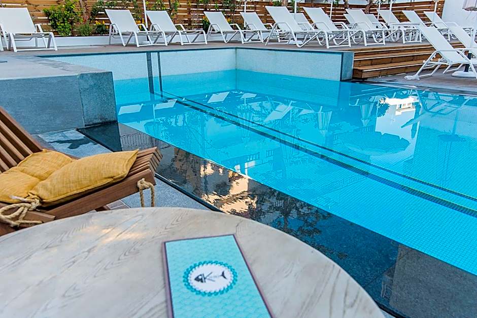 Kahlua Hotel & Suites