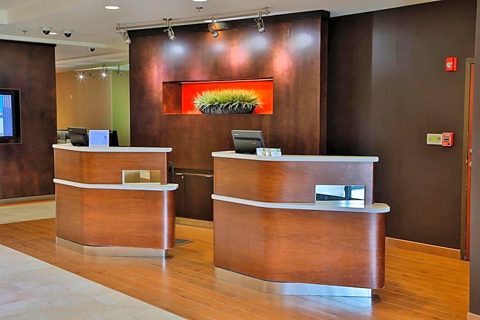 Courtyard by Marriott Biloxi North/D'Iberville