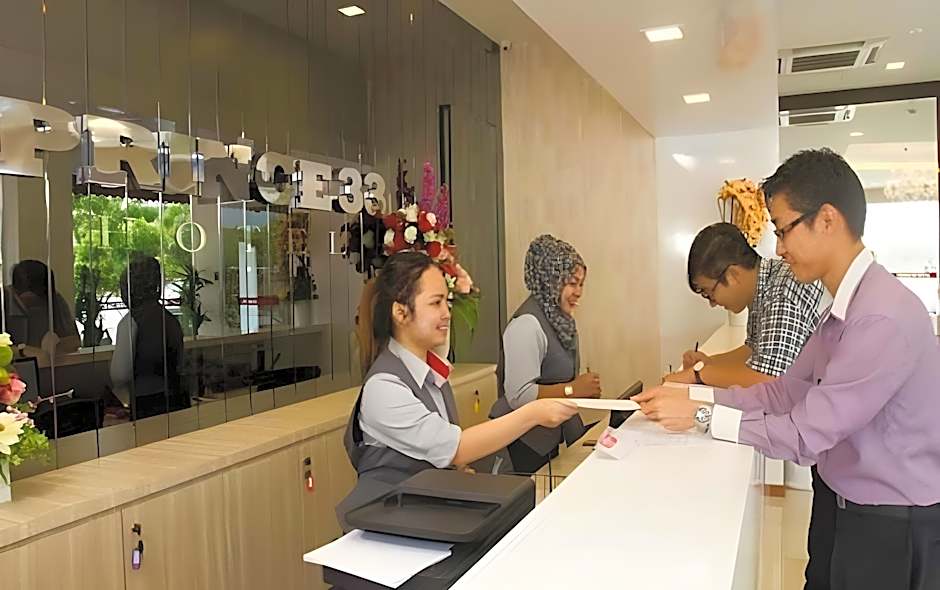Prince 33 Hotel