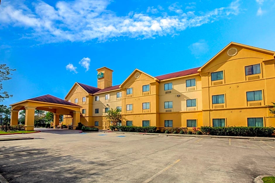 La Quinta Inn & Suites by Wyndham Pasadena