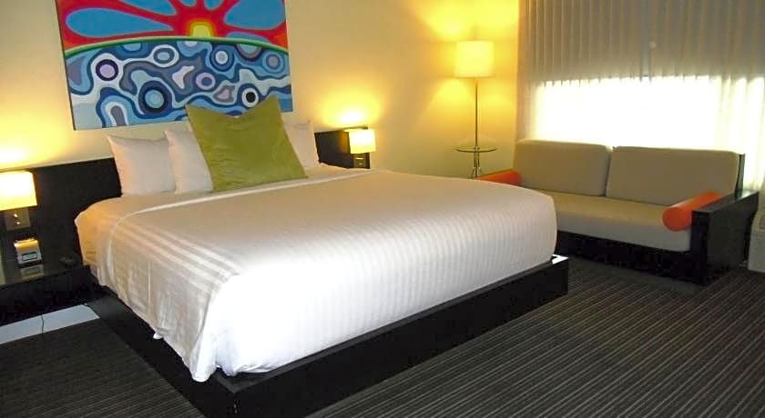Hotel Current