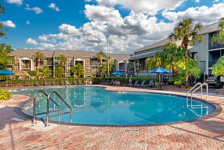 Parkway International Resort