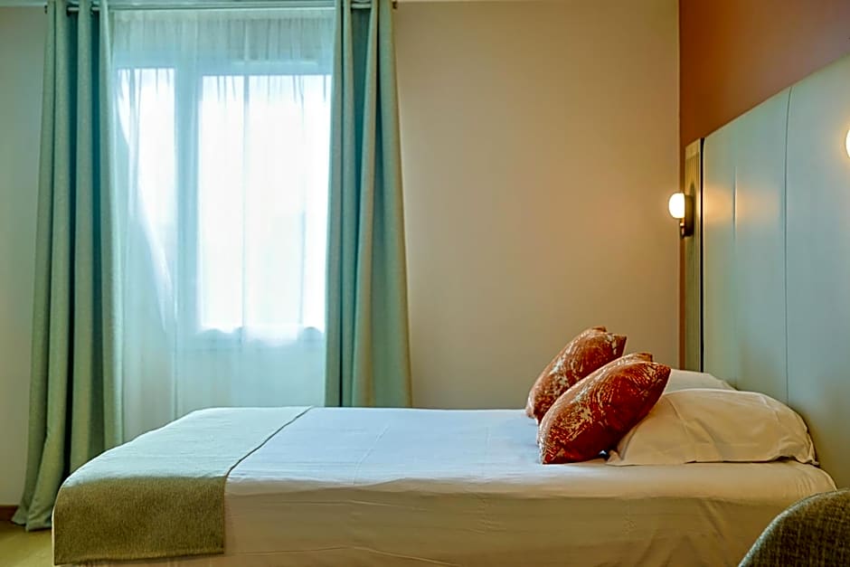 Seven Urban Suites Nantes Centre