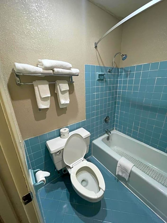 Knights Inn & Suites Emporia