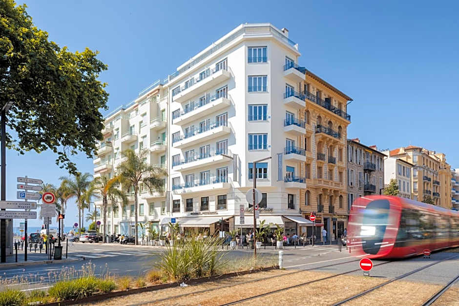 Yelo Promenade powered by Sonder