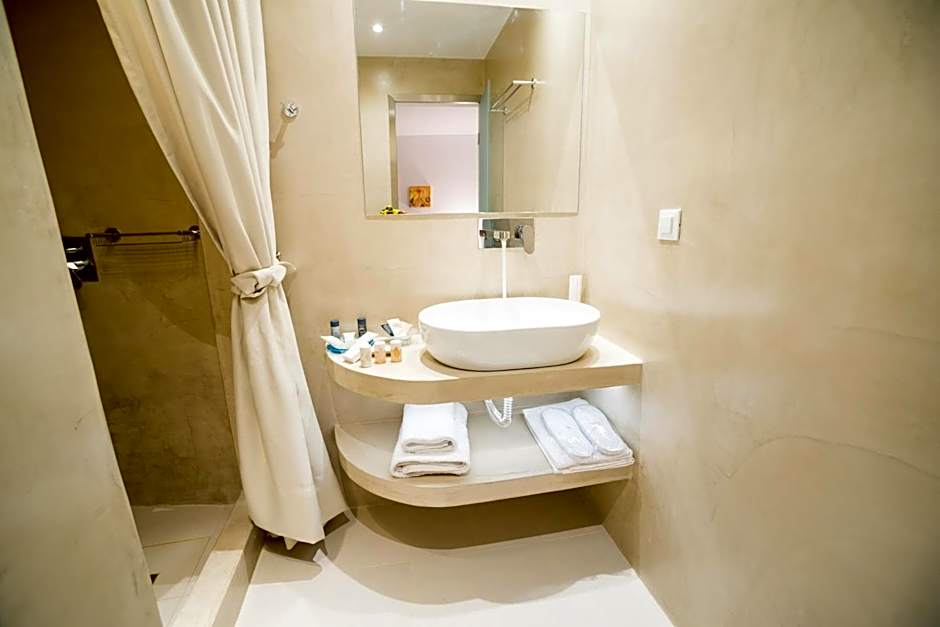 Kratiras View Luxury Suites