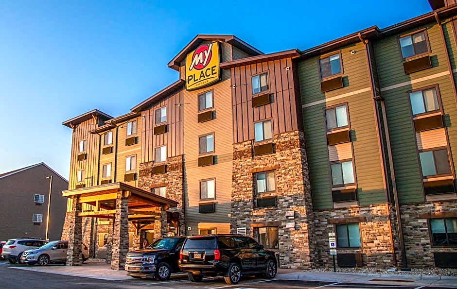 My Place Hotel-Watertown, SD