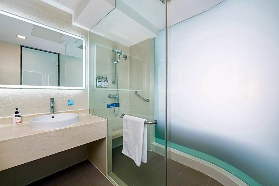 Holiday Inn Express City Centre Dalian By IHG