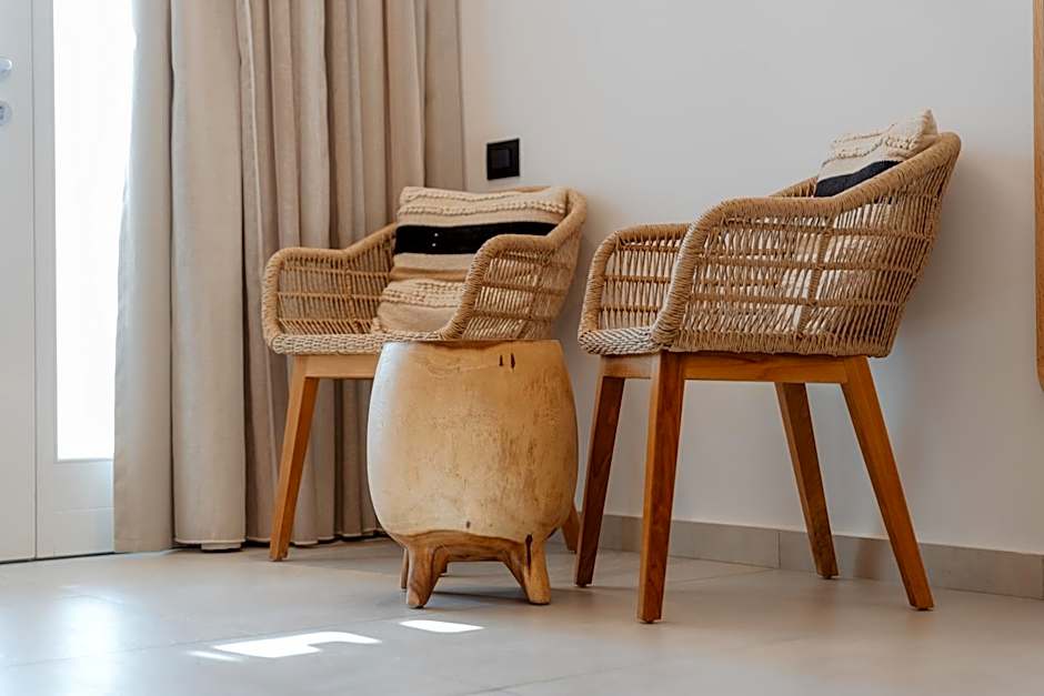 Oliving Mykonos Luxury Suites