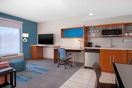 One-Bedroom Queen Suite - Non-Smoking