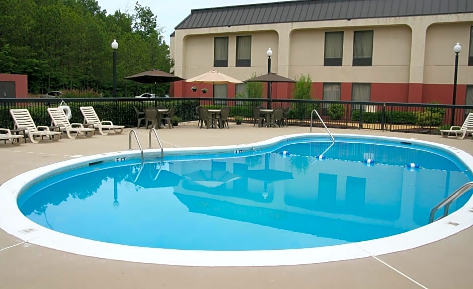 Rome Inn & Suites