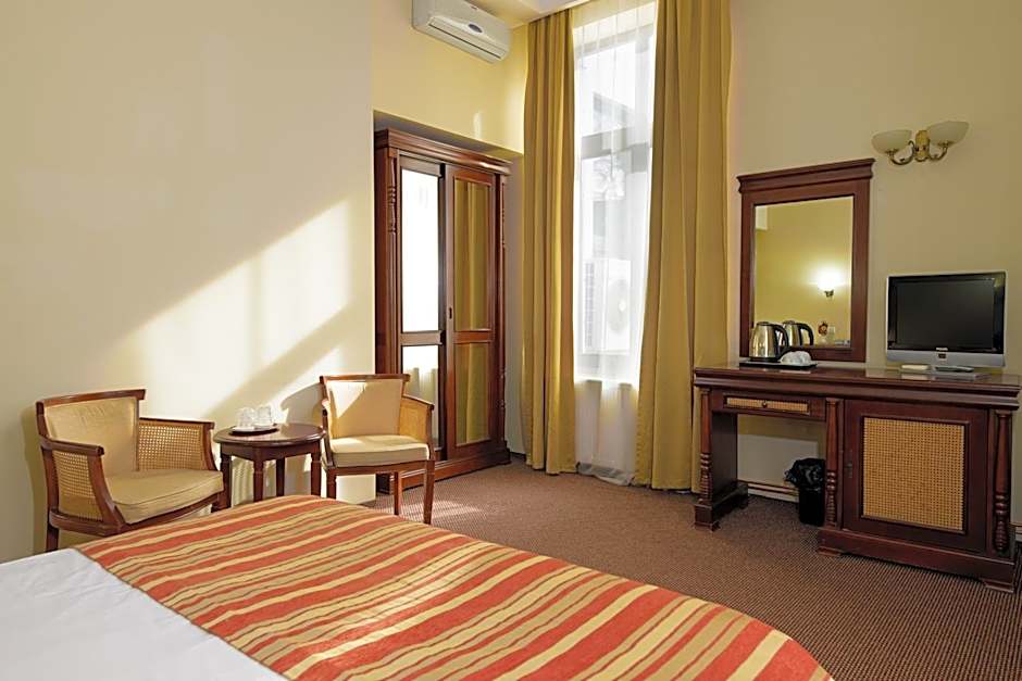 Atrium Hotel Ateneu City Center