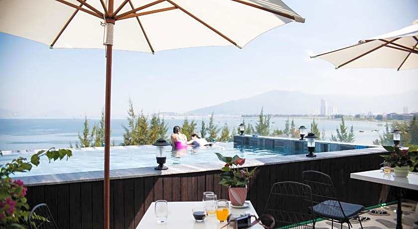 Santori Hotel Danang Bay
