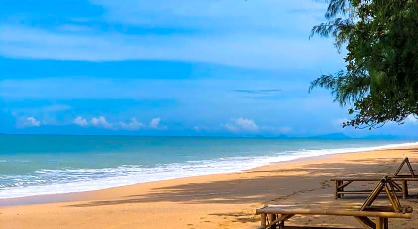 Lanta L.D. Beach Bungalows