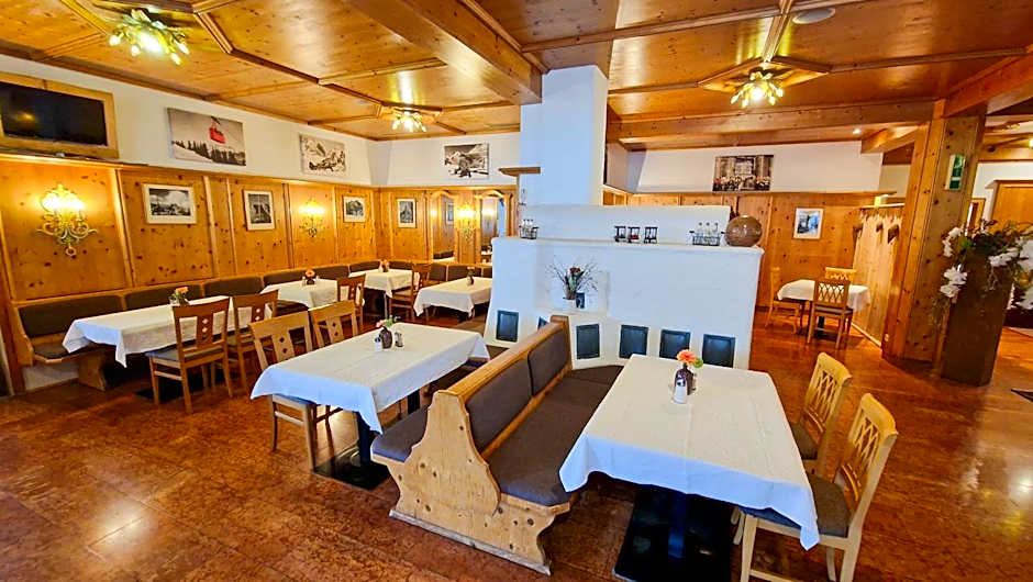 Das Alpin - Hotel Garni Guesthouse