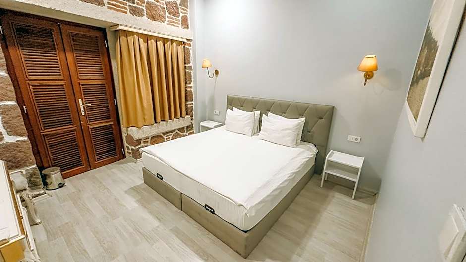 L'agora Old Town Hotel & Bazaar