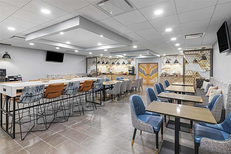 Best Western Plus Savannah Gateway