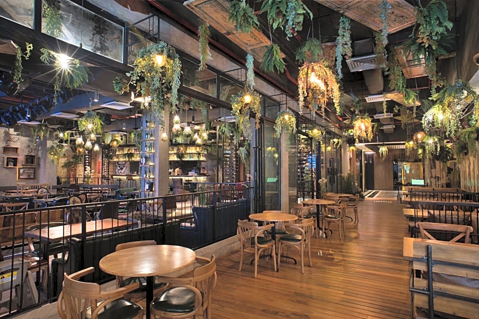 Vangohh Eminent Hotel & Spa