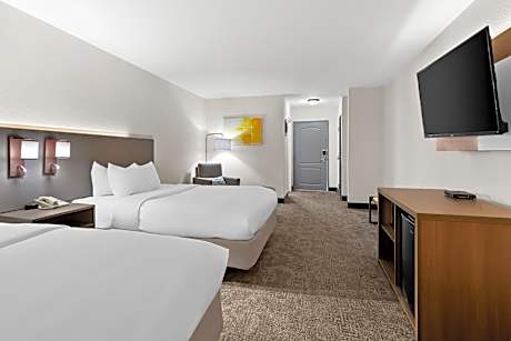 Standard Queen Room with Two Queen Beds - Non-Smoking