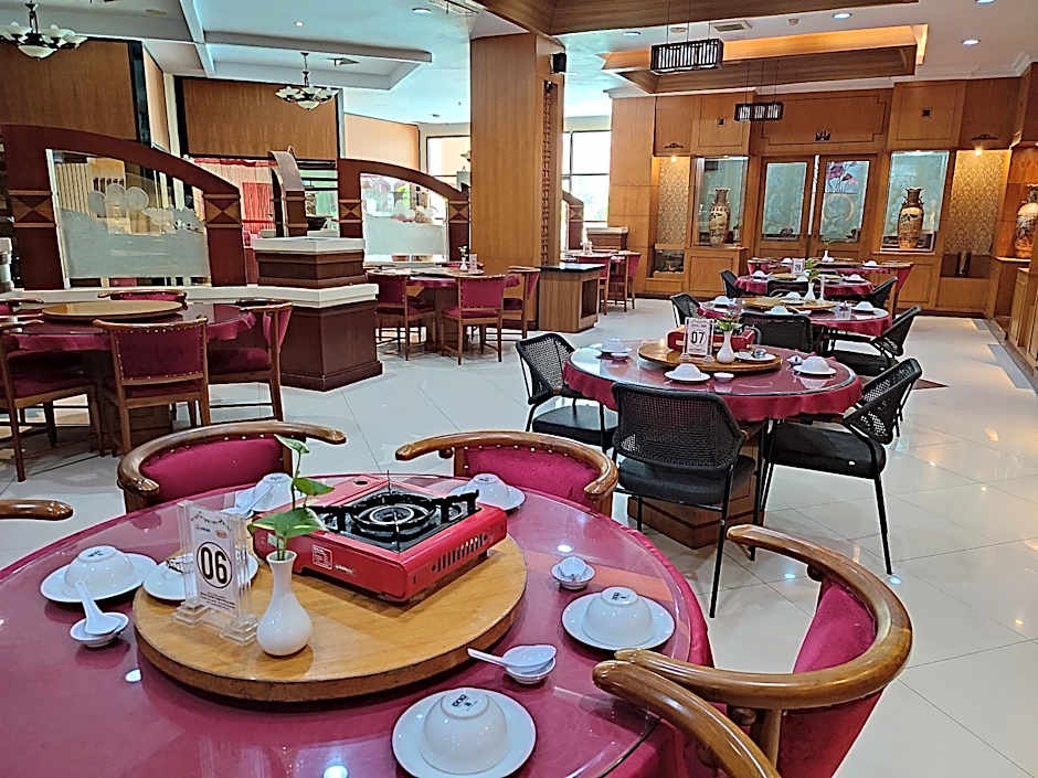 Abadi Hotel Convention Center