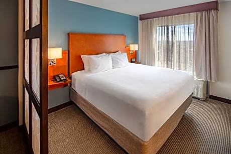 Corner King Room with Sofa Bed