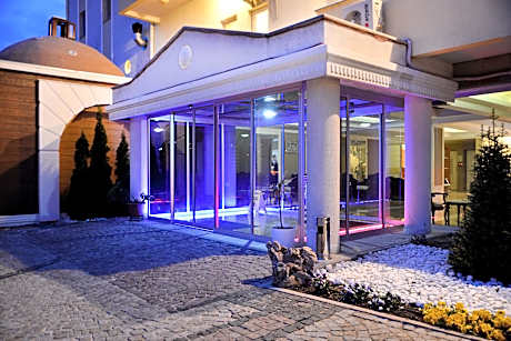 Doc's Wellness & Spa Hotel