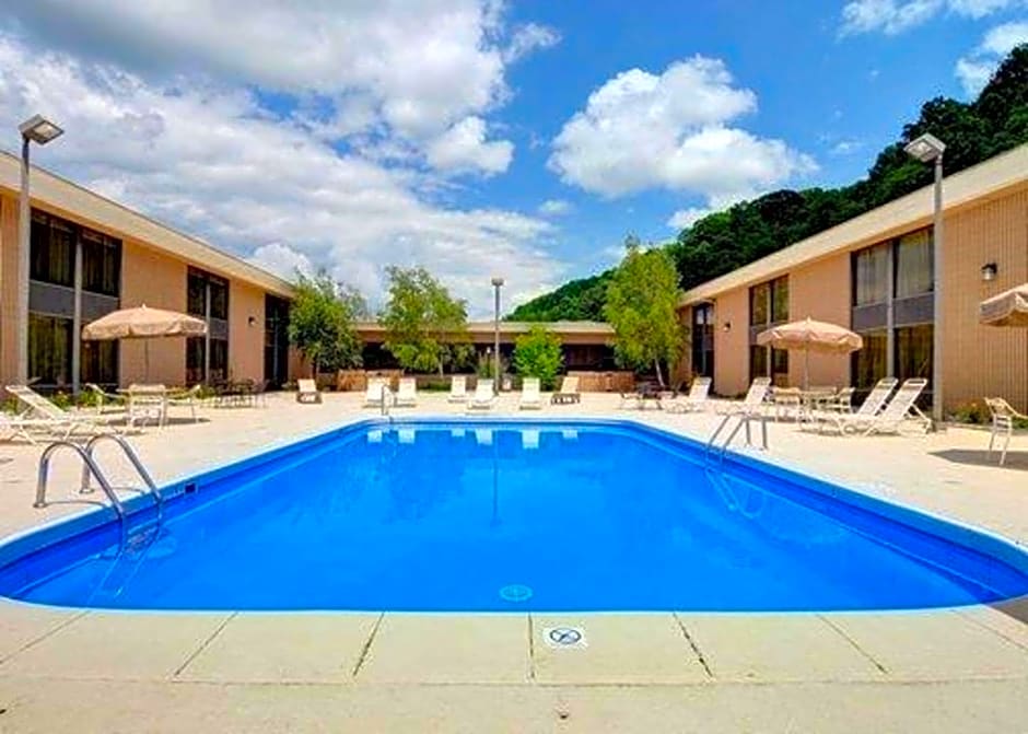 Quality Hotel and Conference Center