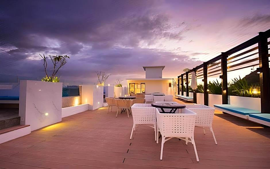 Ferra Hotel and Garden Suites