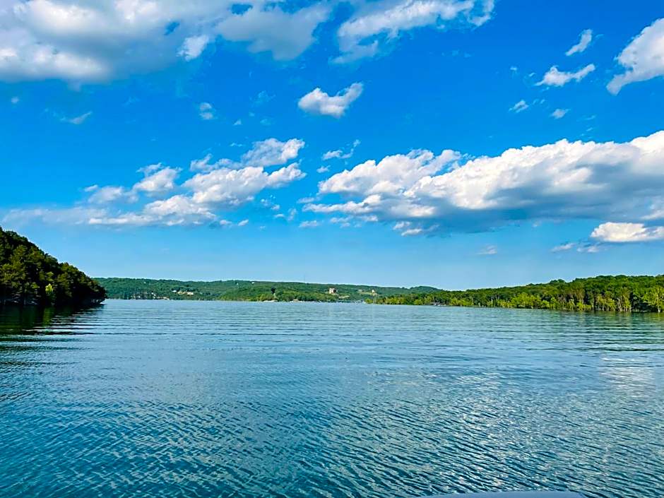 Rockwood Condos on Table Rock Lake With Boat Slips