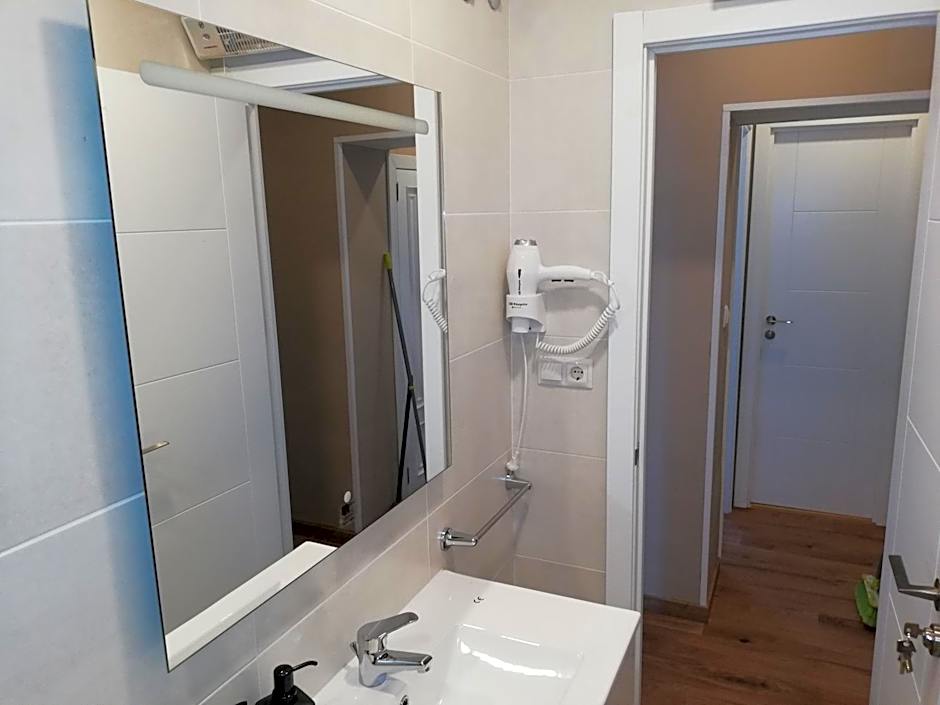 RESIDENCIA COMPOSTELA 2