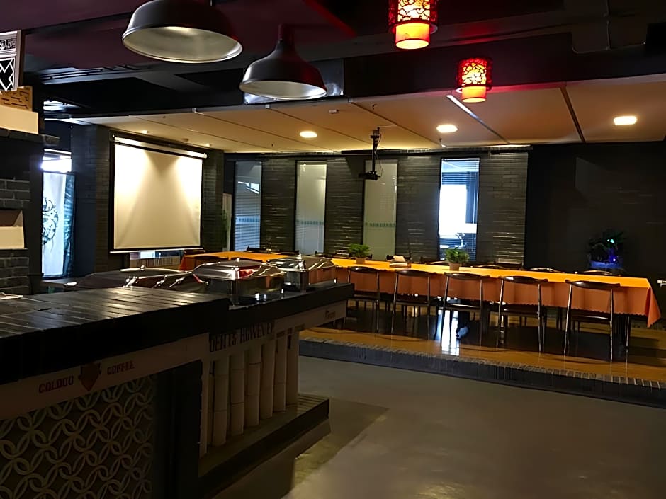 GreenTree Inn Xi'an Xincheng District Raily Station Wukou Metro Station Hotel