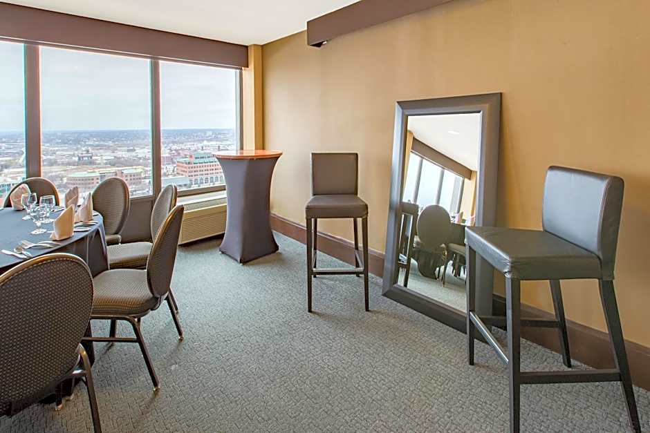 Crowne Plaza Hotel Kansas City Downtown By IHG
