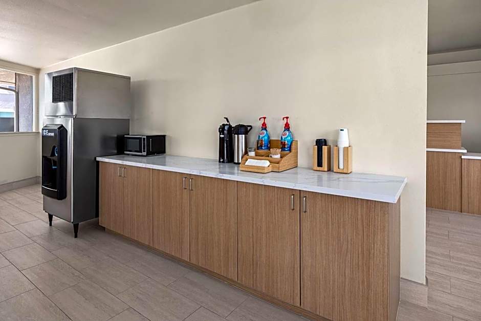 Ramada by Wyndham Merced