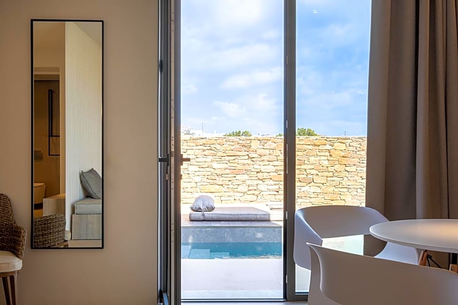 Yenesis Seaside Retreat - Adults only over 15